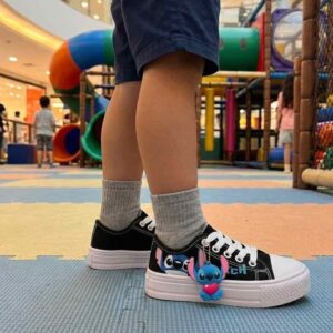 Tênis Personagens Infantil Cano Baixo Preto