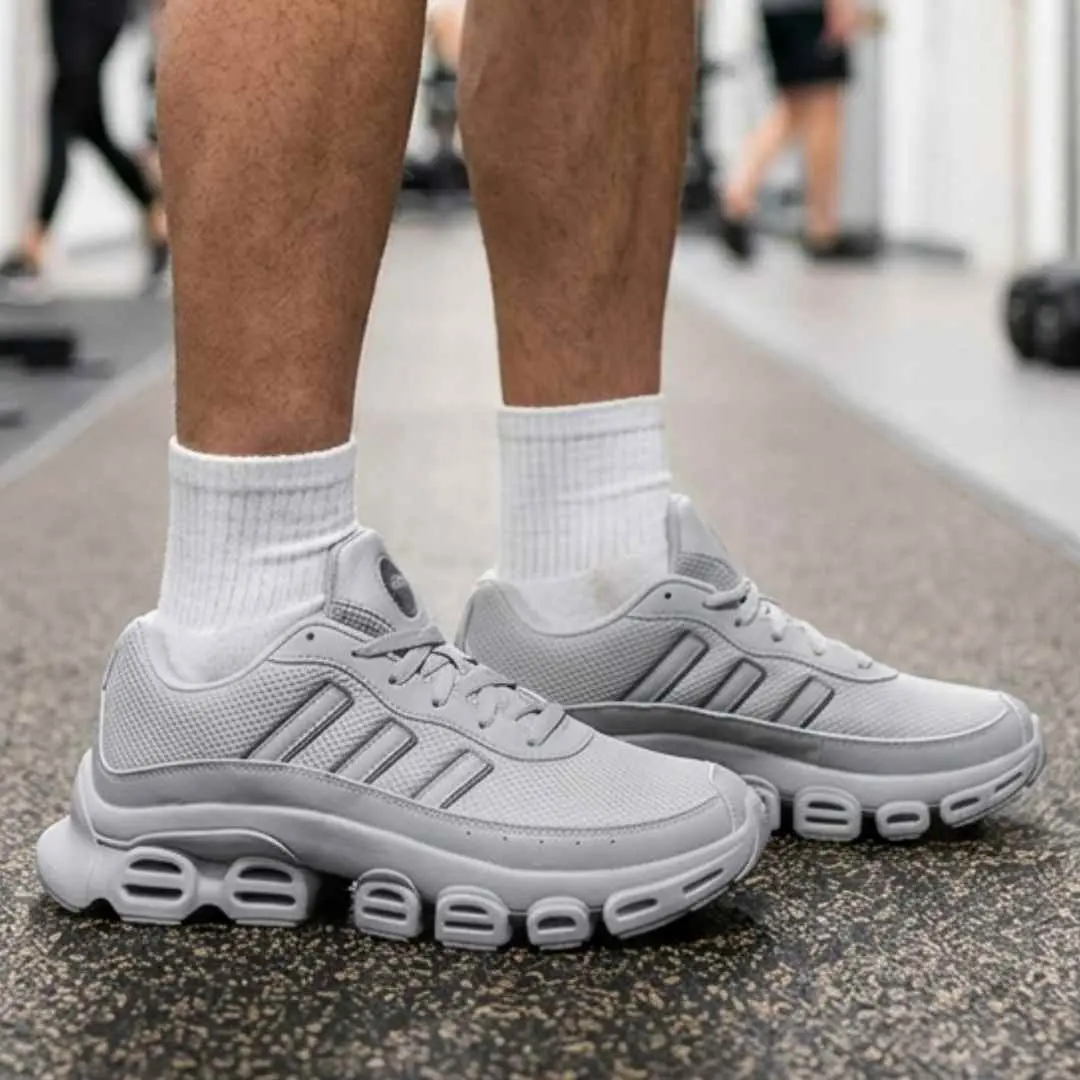 Atitude Futurista e Tecnologia de Ponta: O Calçado que une Visual Imponente e Performance Urbana! Tênis Masculino Adidas Adifom Megaride – 2026 2 Tênis Masculino Adidas Adifom Megaride – 2026